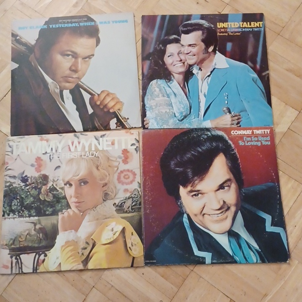Country music albums Loretta Lynn, Conway Twitty, Tammy Wynette, Roy Cla…